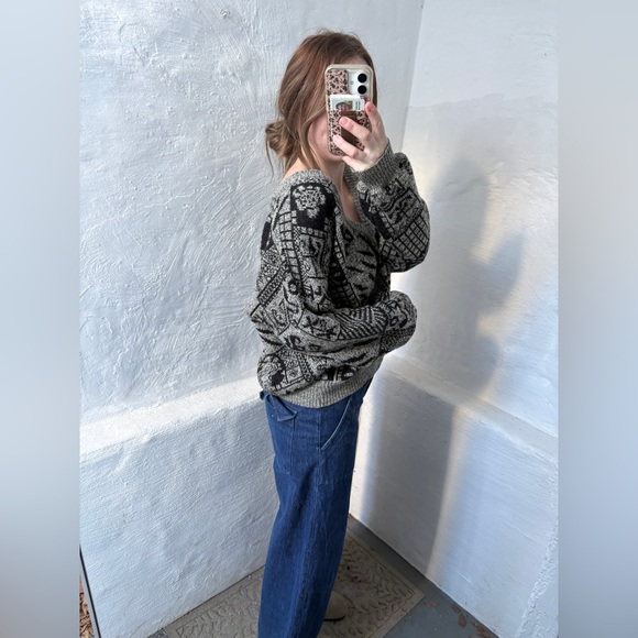 L/XL vintage abstract knit grandpa cardigan - Picture 12 of 15